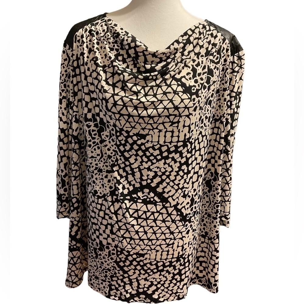 Susan Graver Black White Graphic Faux Leather Shoulder Liquid Knit 3/4 Sleeve